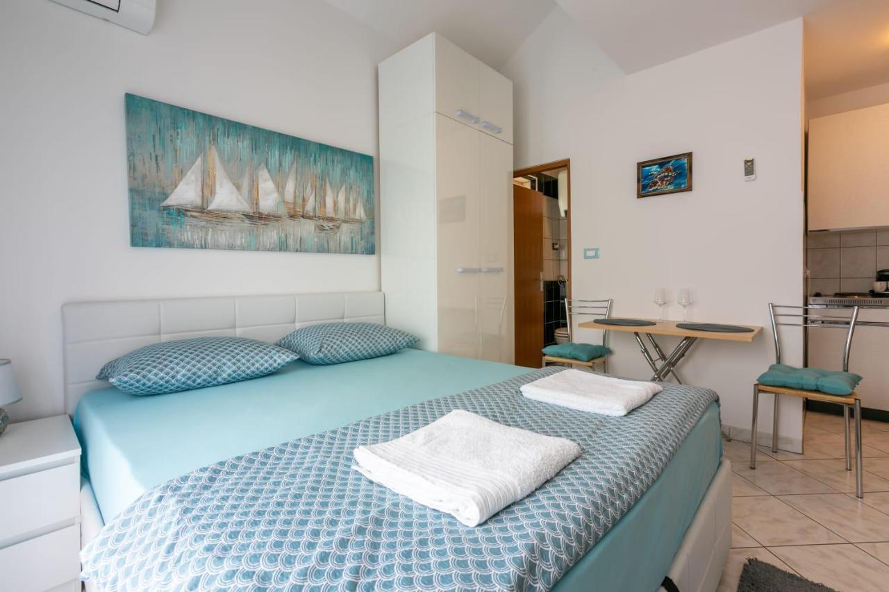 Apartmani Tena Selce Buitenkant foto