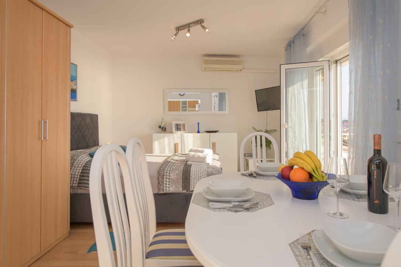 Apartmani Tena Selce Buitenkant foto