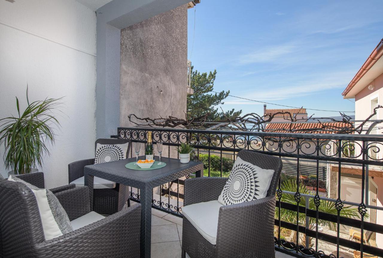 Apartmani Tena Selce Buitenkant foto